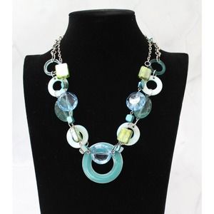 Stylish Retro Look Necklace with a Variety of Plastic Rings in Teal Tones N75